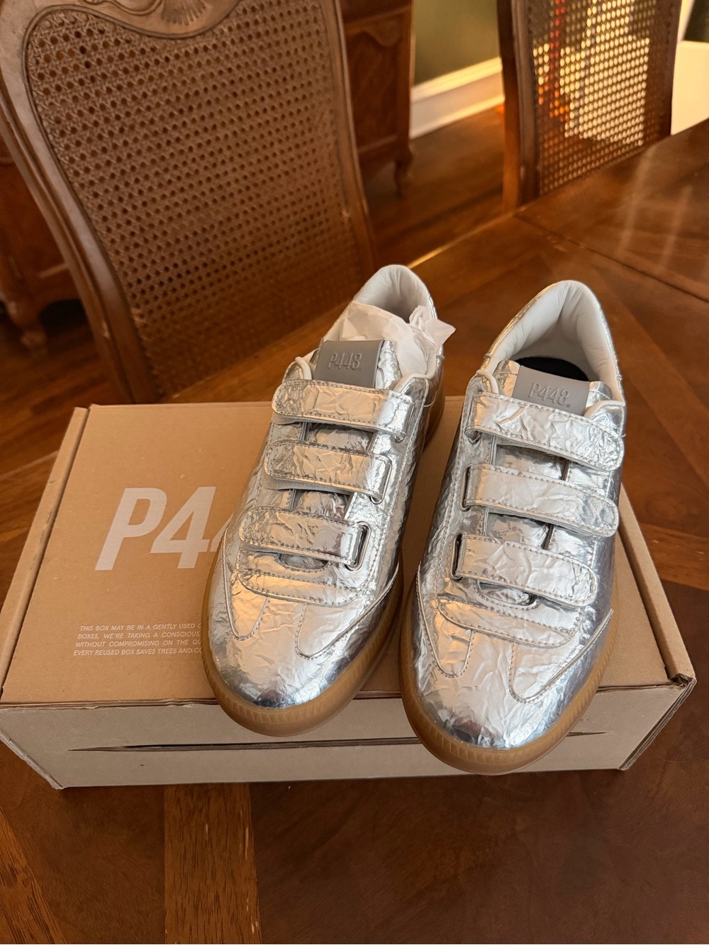 P448 Silver Metallic Velcro Low-Top Sneakers